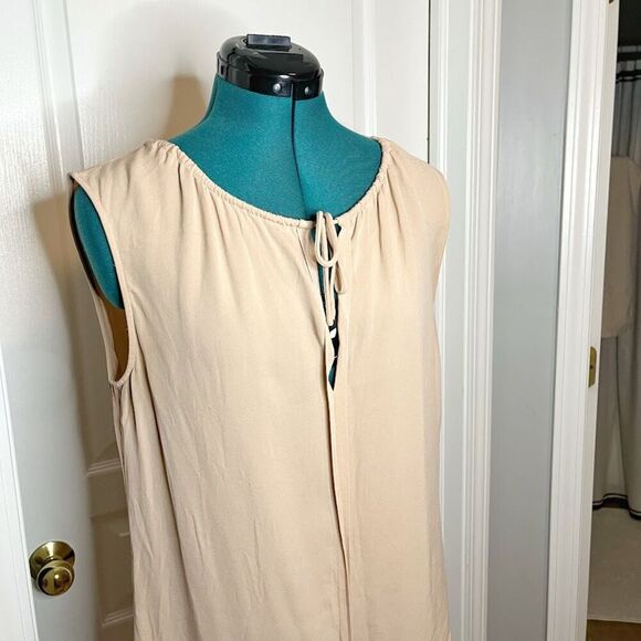 Theory Alamay Silk Sheer Unlined Sleeveless Gathered Tie Neck Keyhole Blouse - Picture 7 of 12